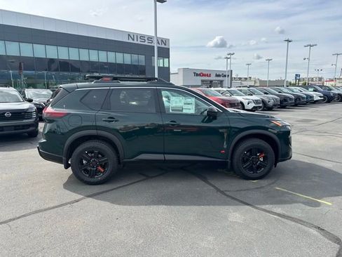 New 2026 Nissan Rogue SV AWD/4WD image 12