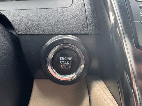 Used 2012 Toyota Camry XLE image 17