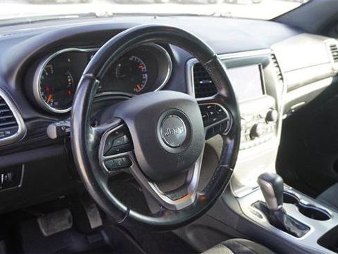 Certified 2021 Jeep Grand Cherokee Laredo image 18