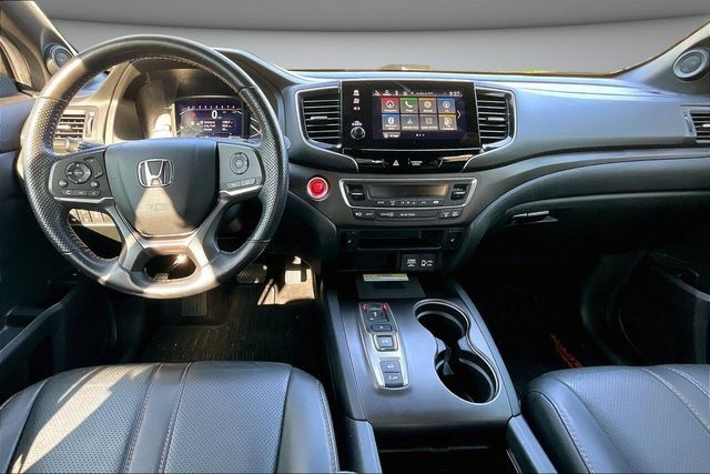 Used 2023 Honda Passport TrailSport image 9