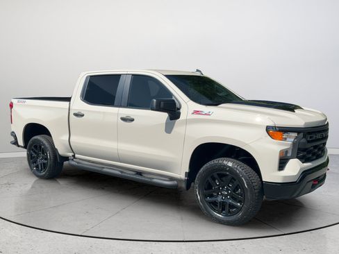 New 2026 Chevrolet Silverado 1500 Custom Trail Boss AWD/4WD image 2