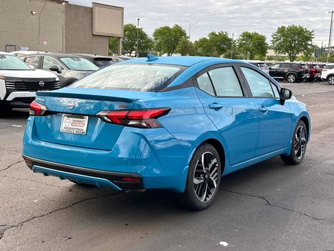 New 2025 Nissan Versa SR w/ Trunk Package image 4