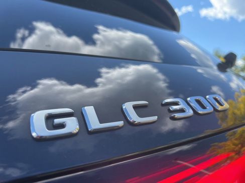 Used 2024 Mercedes-Benz GLC 300 4MATIC image 14