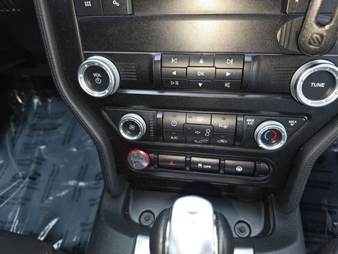 Used 2021 Ford Mustang Coupe RWD image 4