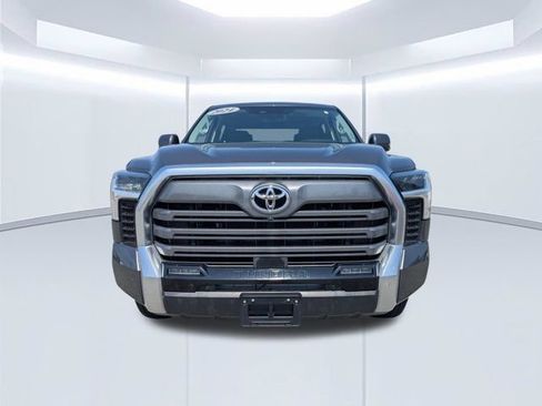 Used 2024 Toyota Tundra Limited AWD/4WD image 11
