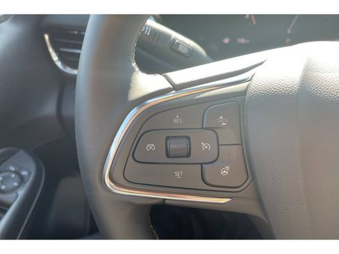 Used 2026 Buick Envista Sport Touring w/ Convenience I Package FWD image 33