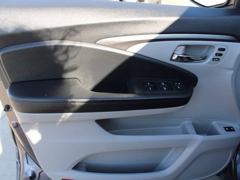 Used 2021 Honda Pilot EX-L image 18