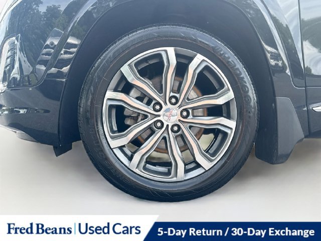 Used 2018 GMC Terrain Denali w/ Advanced Safety Package AWD/4WD image 39