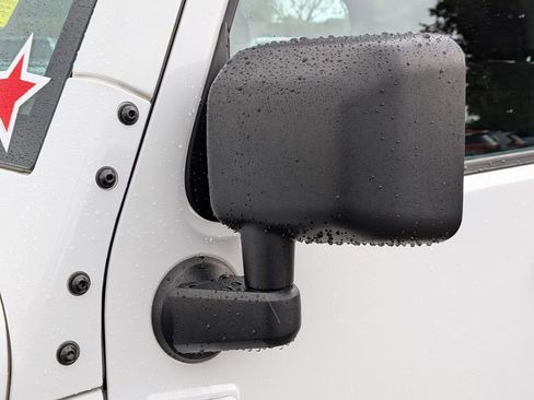 Used 2018 Jeep Wrangler Sport image 11