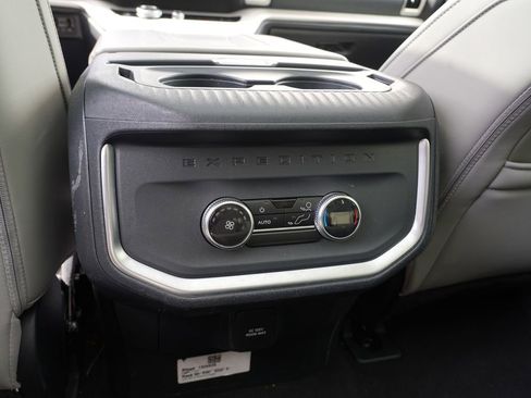 Used 2025 Ford Expedition Max Active image 25