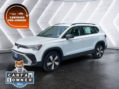 Used 2025 Volkswagen Taos S AWD/4WD image 1