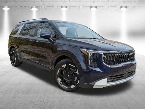 Used 2025 Kia Carnival EX image 1