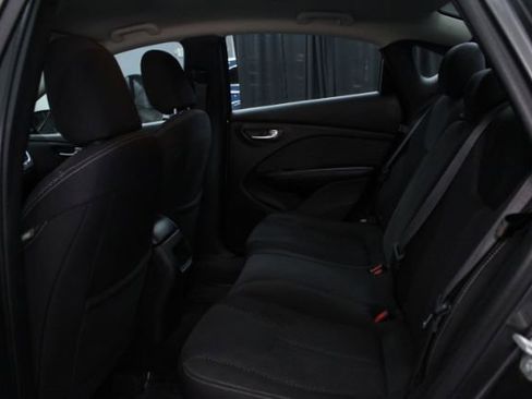 Used 2014 Dodge Dart SXT image 19