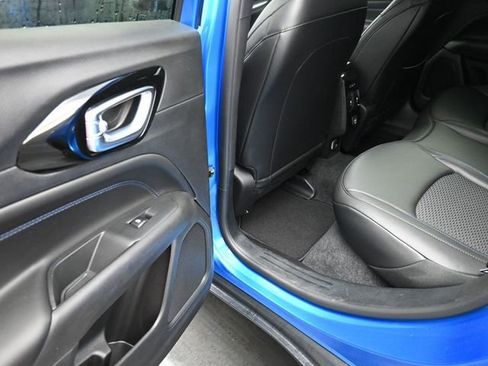 New 2026 Jeep Compass Latitude image 16