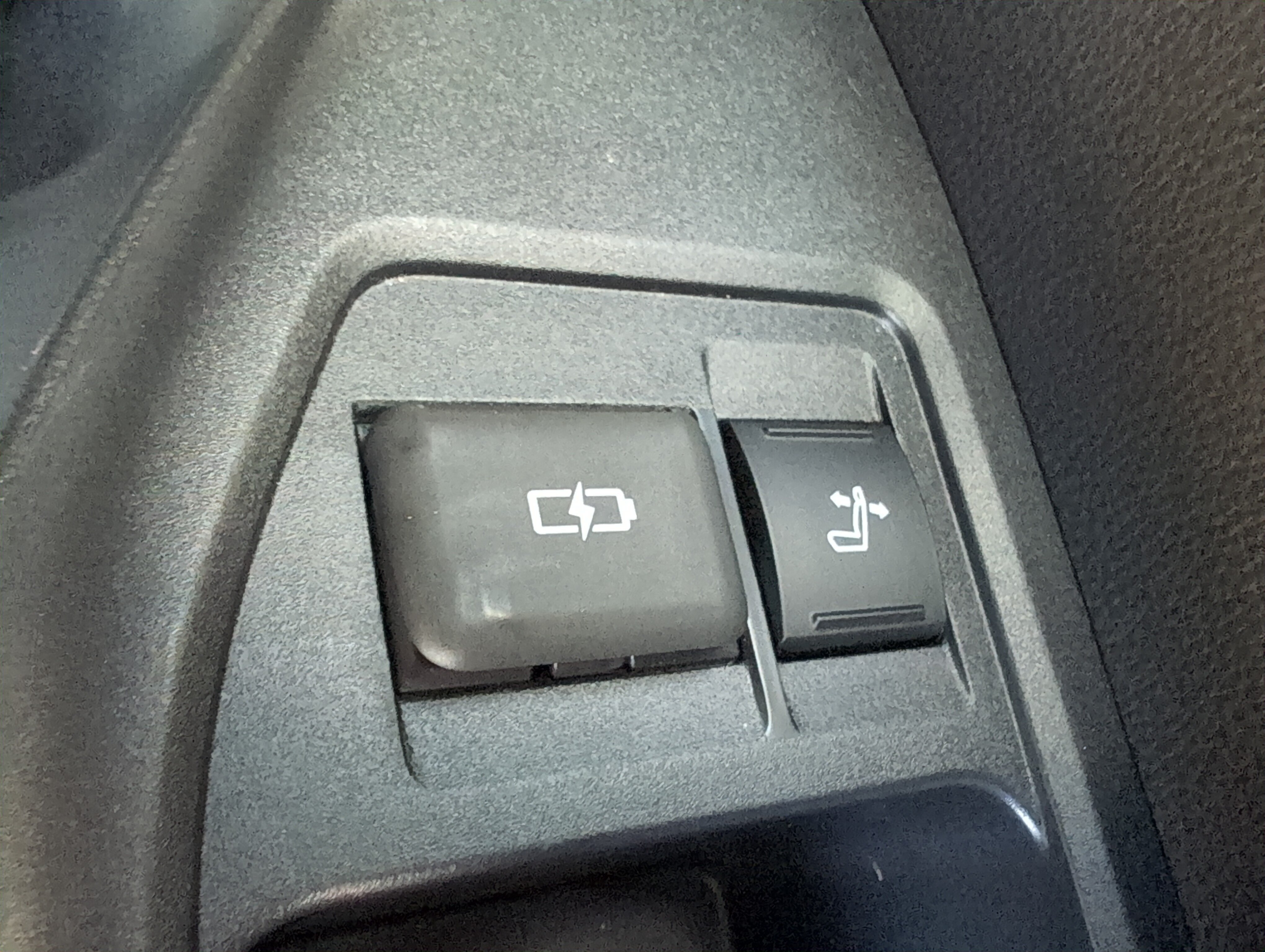 Used 2024 Lexus LX 600 4WD w/ Luxury Package image 43