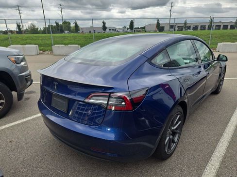 Used 2022 Tesla Model 3 RWD image 4