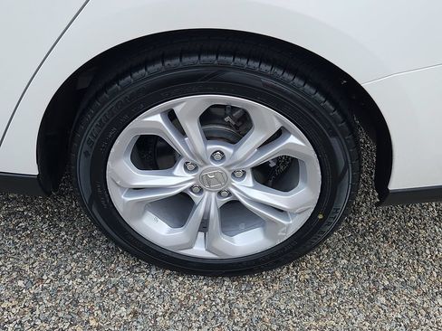 Certified 2024 Honda Accord LX image 8