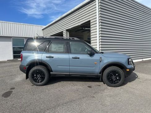 New 2025 Ford Bronco Sport Badlands w/ Sasquatch Badlands Package AWD/4WD image 2
