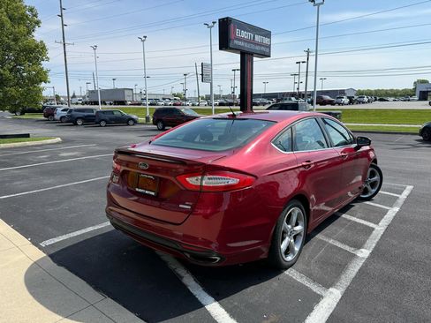Used 2013 Ford Fusion SE FWD image 5