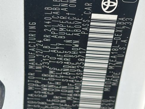 Certified 2025 Toyota Corolla LE FWD image 33
