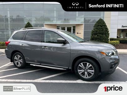 Used 2020 Nissan Pathfinder SV