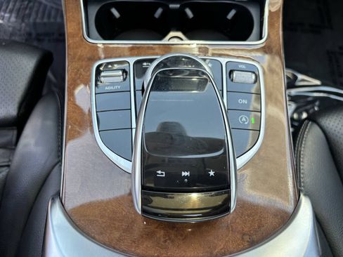 Used 2015 Mercedes-Benz C 300 4MATIC Sedan image 25