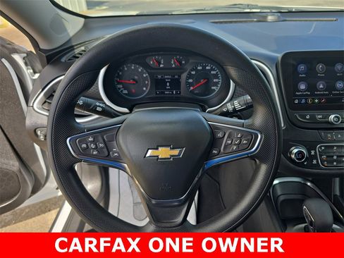 Used 2024 Chevrolet Malibu LT image 15