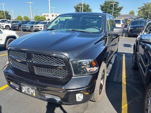 Used 2019 RAM 1500 Big Horn AWD/4WD image 3