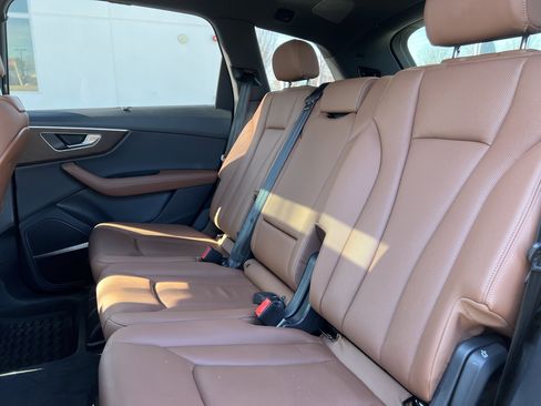 Used 2025 Audi Q7 3.0T Premium Plus w/ Premium Plus Package image 34