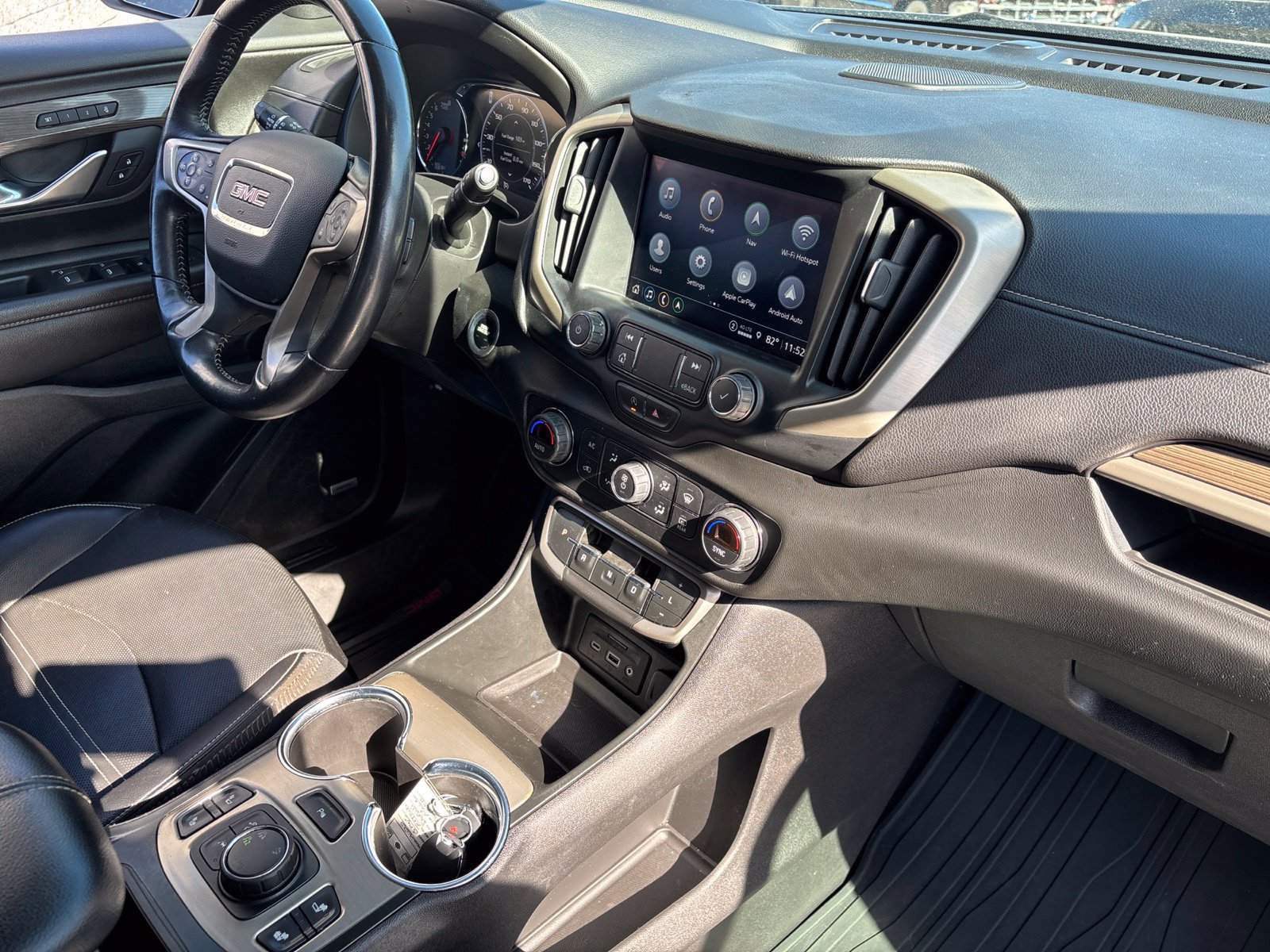 Used 2022 GMC Terrain Denali AWD/4WD image 13