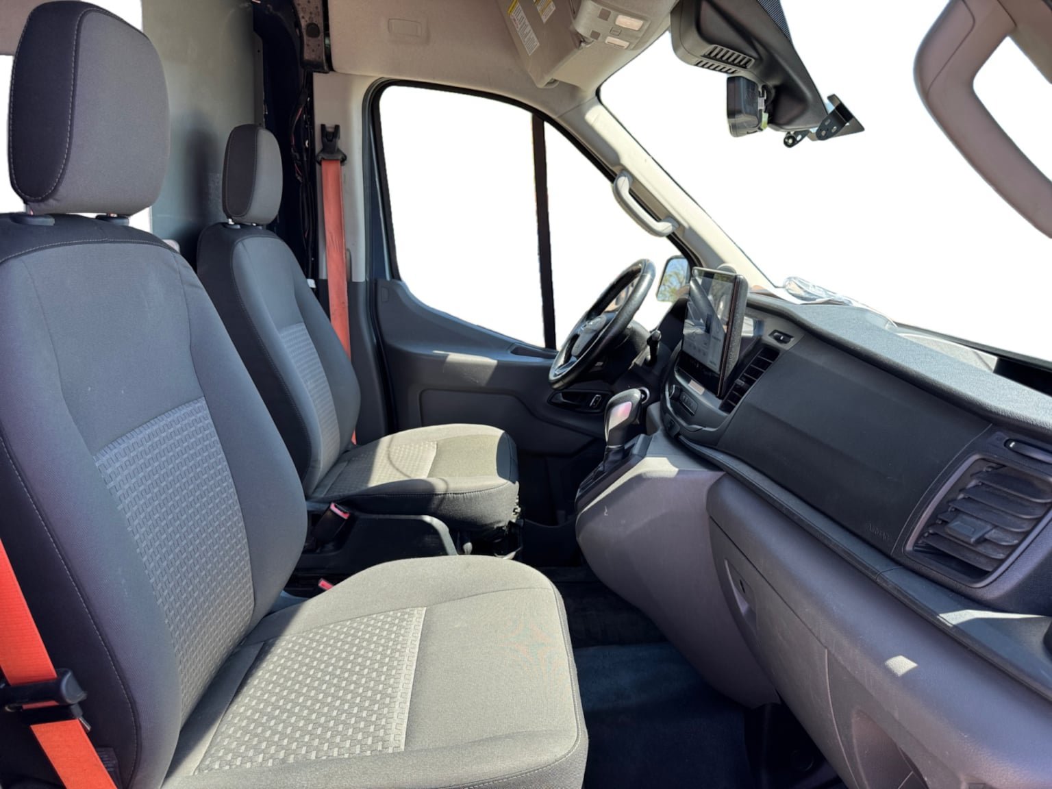 Used 2022 Ford Transit 250 148 High Roof Extended AWD w/ Parcel Delivery Package image 17