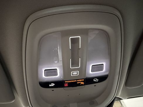 New 2026 Volvo V60 B5 Cross Country Ultra w/ Climate Package image 17