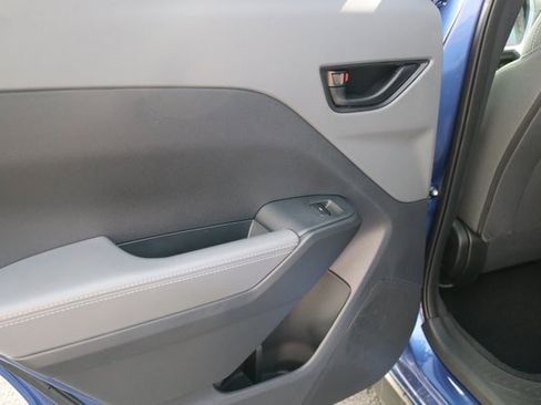 Used 2025 Subaru Crosstrek 2.0i Premium w/ Convenience Package #2 image 14