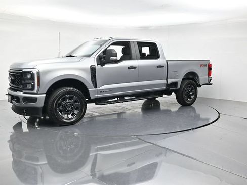 Certified 2024 Ford F250 XL w/ STX Appearance Package AWD/4WD image 5