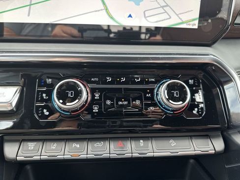 New 2026 GMC Sierra 3500 Denali Ultimate w/ LPO, Black Badging Package AWD/4WD image 19