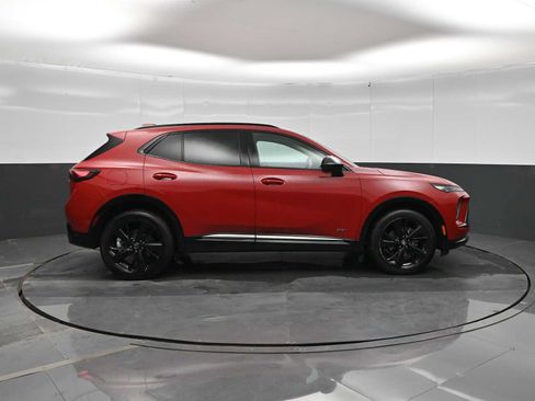 Used 2025 Buick Envision Sport Touring AWD/4WD image 9