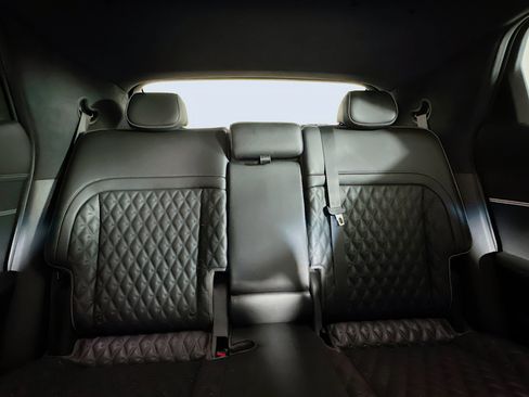 Used 2023 Genesis GV60 Performance image 30