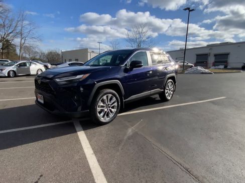 Certified 2025 Toyota RAV4 XLE Premium image 5