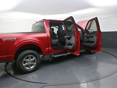 Used 2024 Ford F150 XLT w/ FX4 Off-Road Package image 31