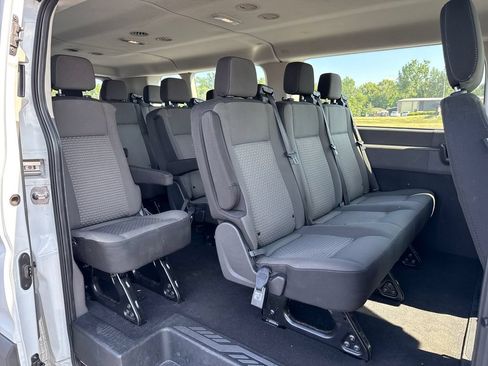 Used 2024 Ford Transit 350 XLT RWD image 18