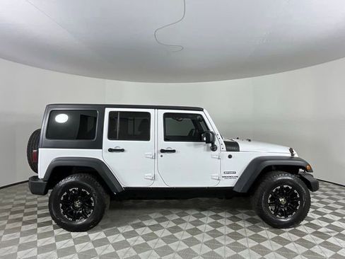 Used 2014 Jeep Wrangler Unlimited Sport w/ Quick Order Package 24S AWD/4WD image 2