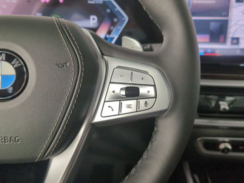 Used 2026 BMW X7 xDrive40i image 26