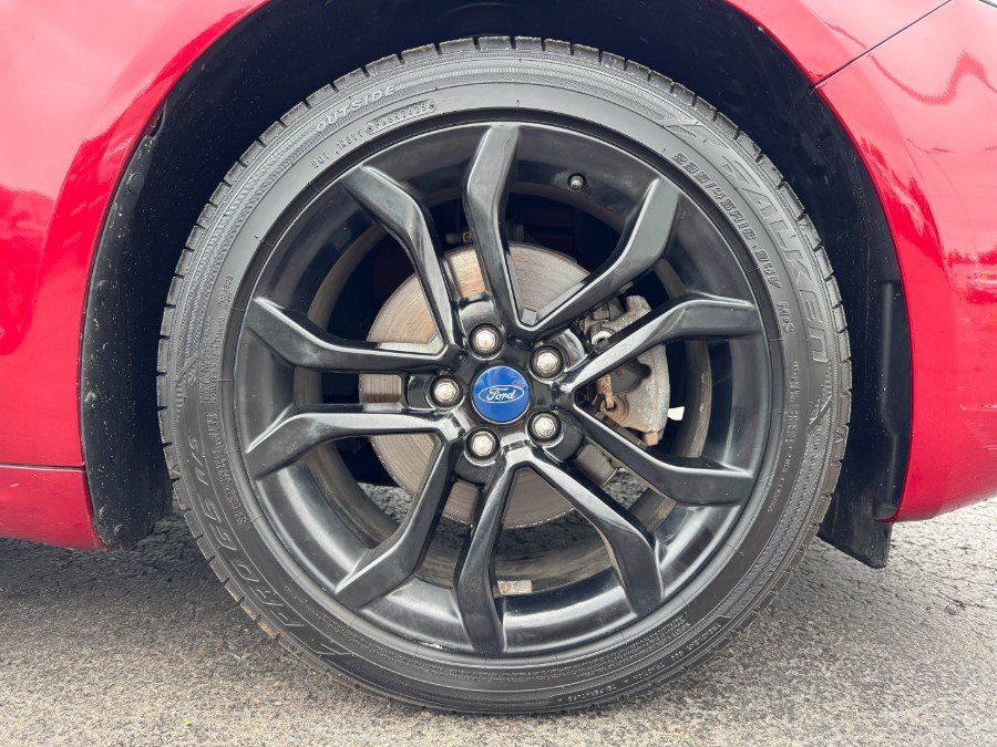 Used 2019 Ford Fusion SE w/ Equipment Group 151A FWD image 13