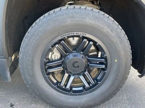 Used 2020 GMC Sierra 1500 Denali w/ Denali Ultimate Package image 6