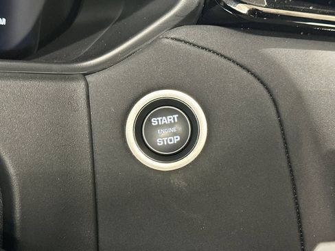 Used 2025 Land Rover Range Rover Velar Dynamic SE image 34