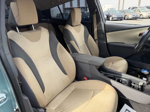 Used 2018 Toyota Prius Two w/ Prius Two Safety Plus Package image 38