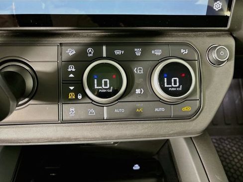 Used 2026 Land Rover Defender 110 S AWD/4WD image 18