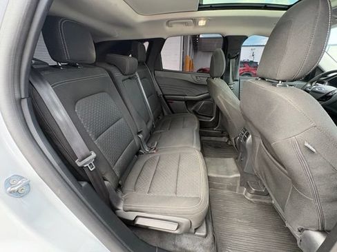 Used 2025 Ford Escape Active w/ Cold Weather Package AWD/4WD image 28