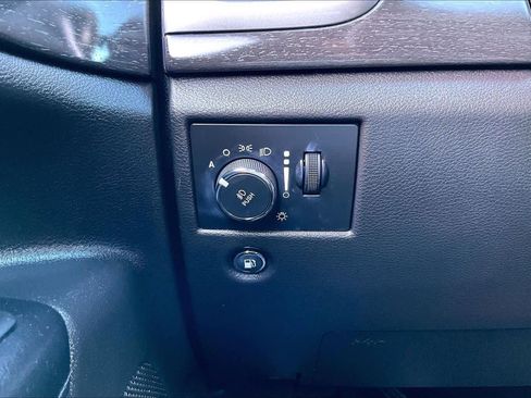 Used 2018 Jeep Grand Cherokee Altitude RWD image 33