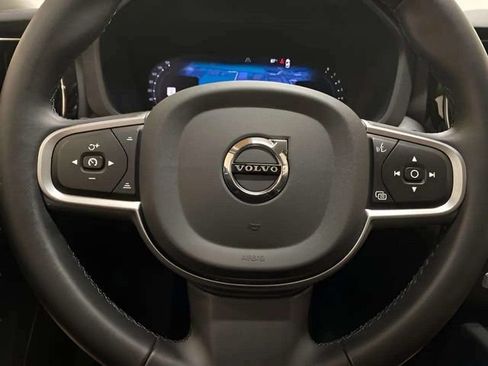 Used 2025 Volvo XC60 B5 Core AWD/4WD image 22